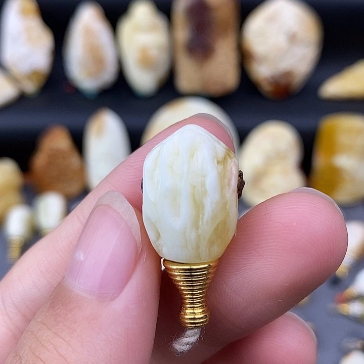 裸石琥珀未镶嵌12三通c47