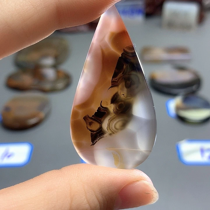 未镶嵌颈饰玛瑙/玉髓