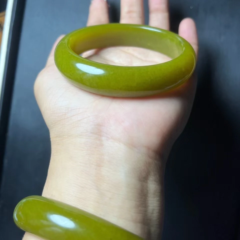 【集团福利】玉未镶嵌多样性随机发一/黄金玉手镯