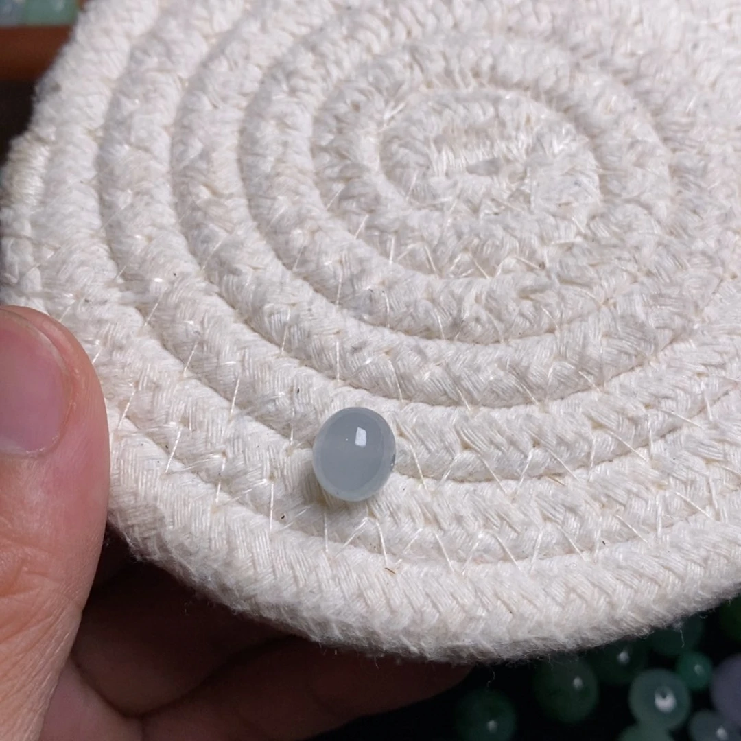 翡翠散珠9.2×8.2天然翡翠A货散珠