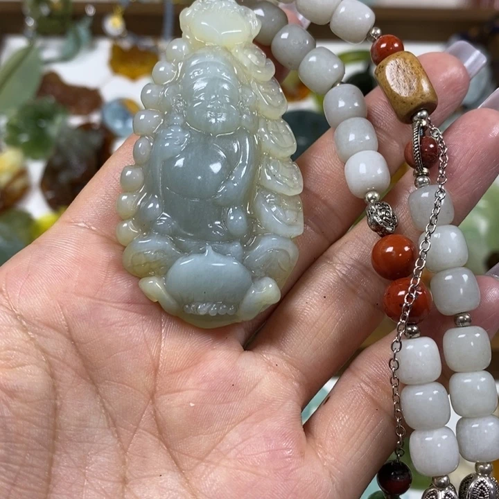 蛇纹石玉未镶嵌吊坠