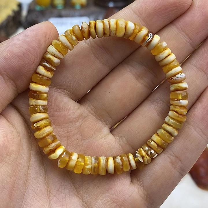 定制琥珀8mi加药片手串