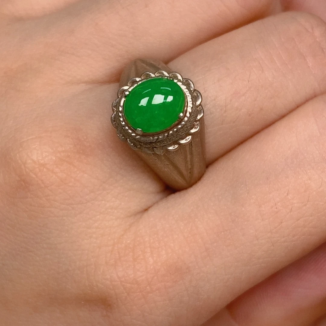 瑾****翡翠未镶嵌颈饰翡翠