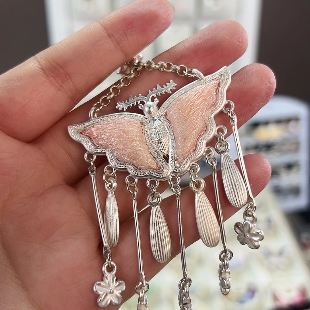 布艺合金蝴蝶吊坠8
