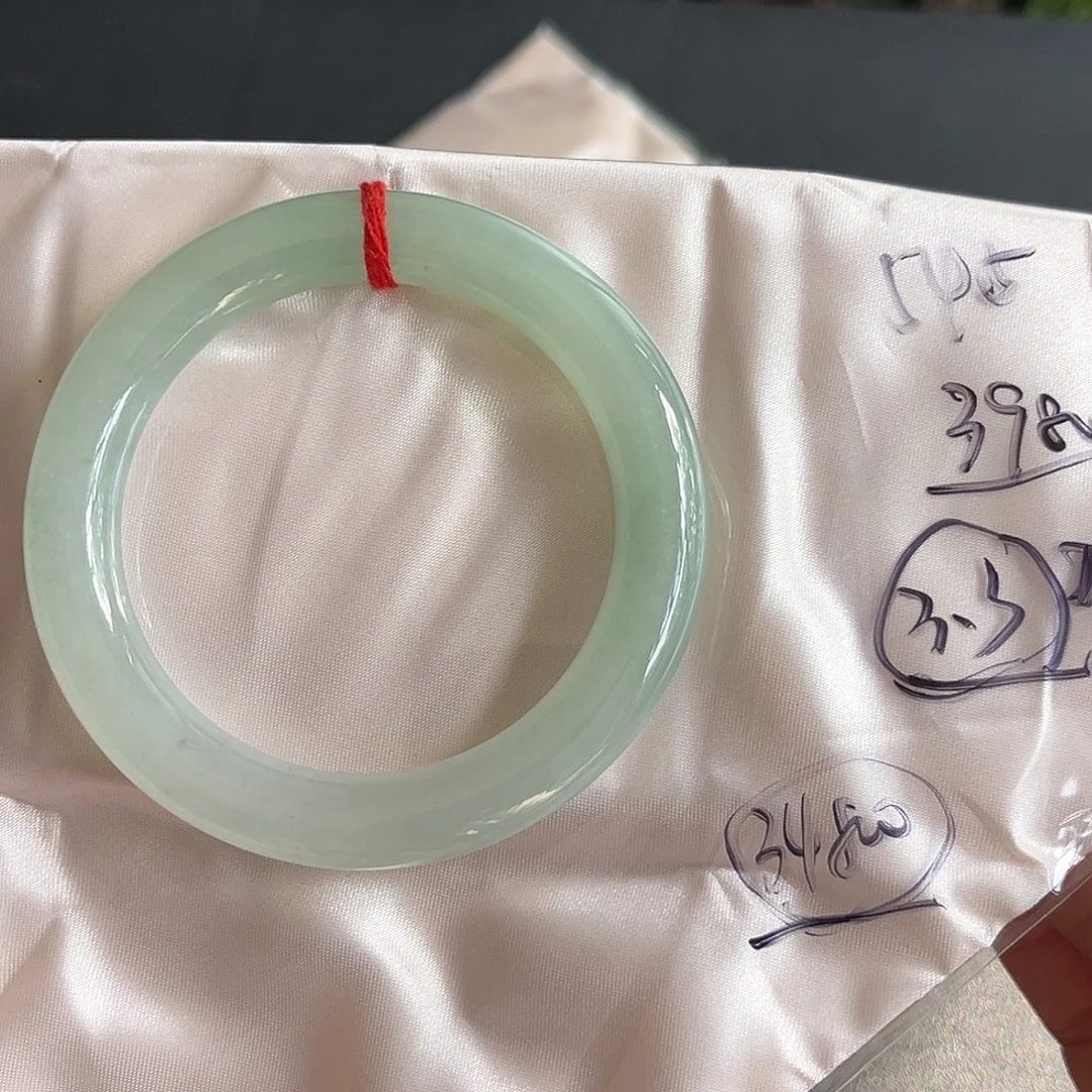 翡翠未镶嵌手镯54.5。