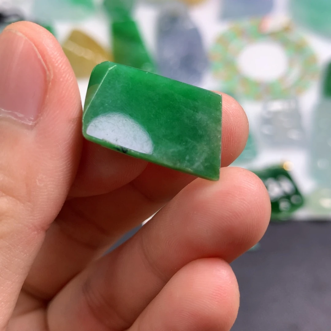 【闪购商品】颈饰未镶嵌翡翠