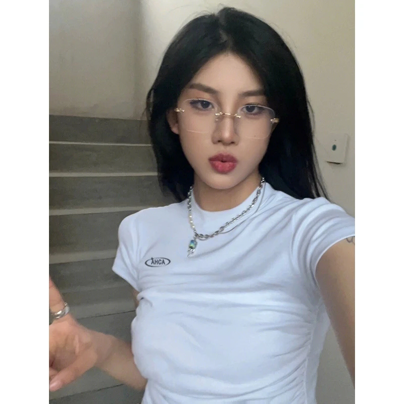 美式正肩白色短袖t恤女夏季2025新款修身辣妹短款上衣小众设计感