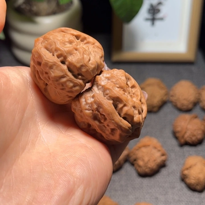 文玩核桃吊坠三角蛙35