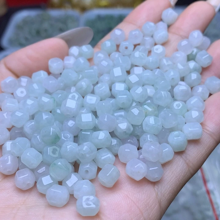 翡翠散珠卡6冰六棱珠30个