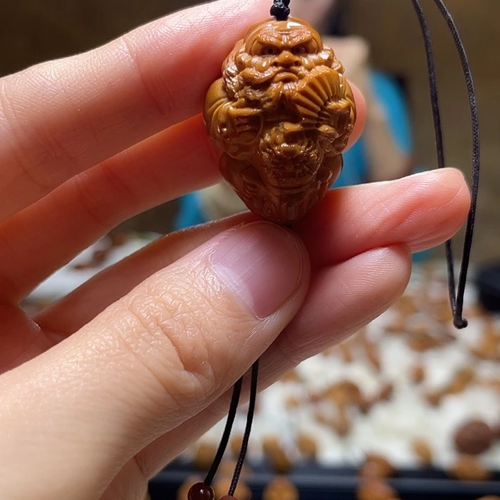 吊坠橄榄核橄榄 钟馗