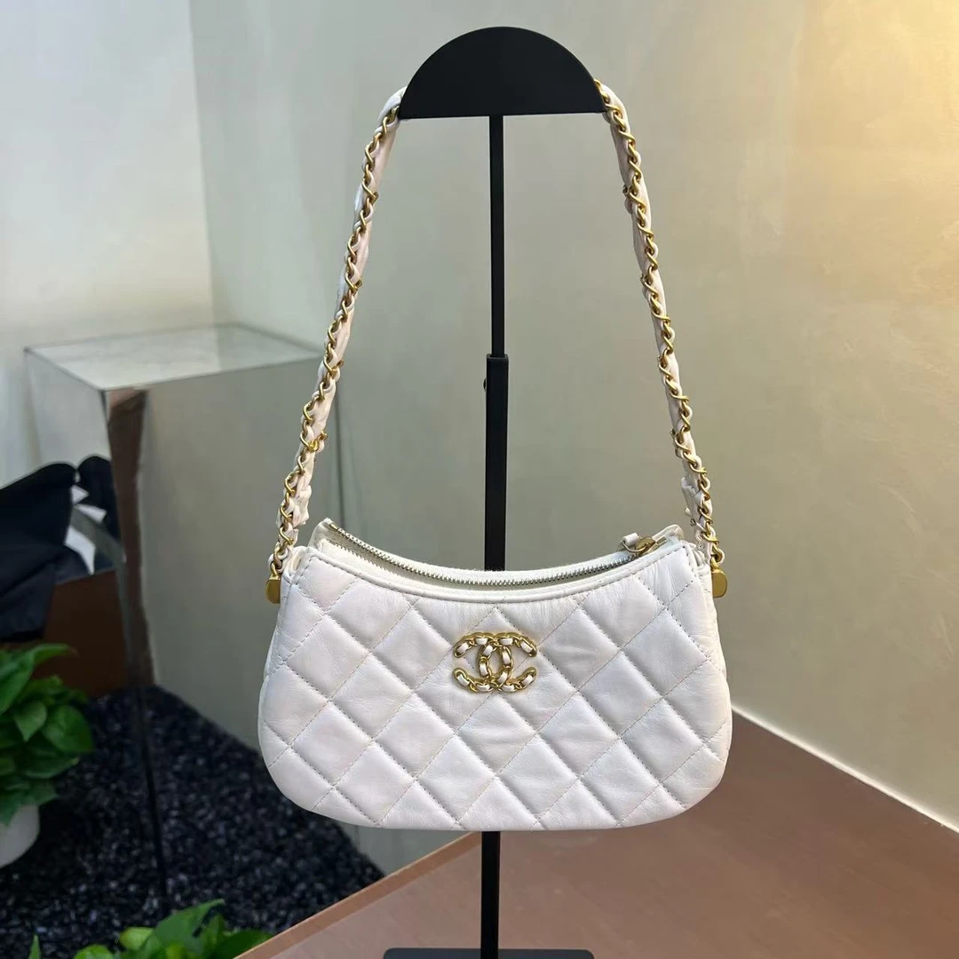 99新 Chanel/香奈儿 98新 23k白色牛皮皮穿链腋下hobo 单肩包