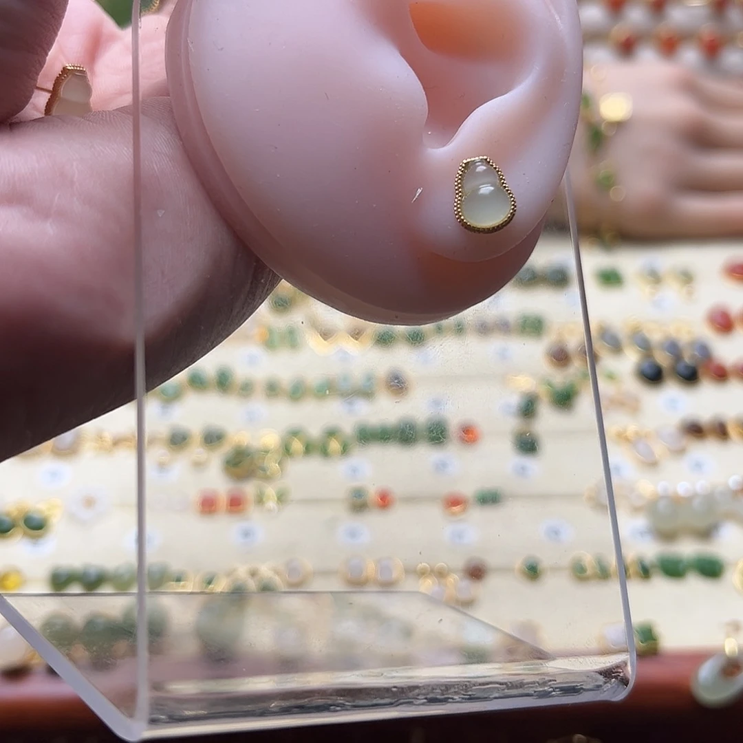 和田玉银S925镶嵌耳饰