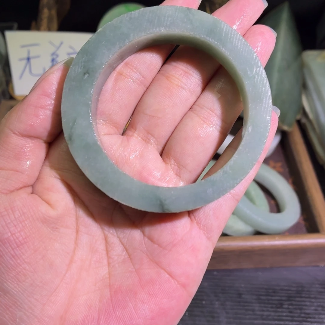 定制翡翠未镶嵌缅甸翡翠A货手镯毛胚定制