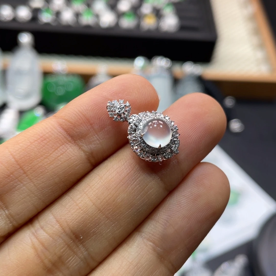 胖***柿翡翠18K金镶嵌颈饰