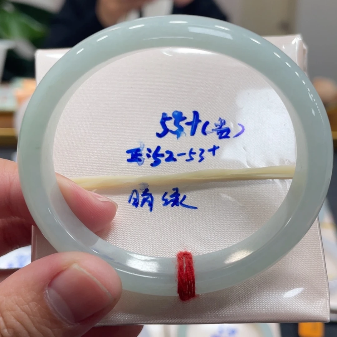 翡翠未镶嵌手镯翡翠