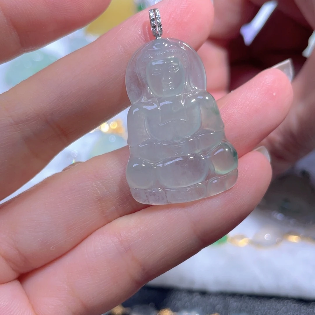 翡翠18K金镶嵌颈饰翡翠