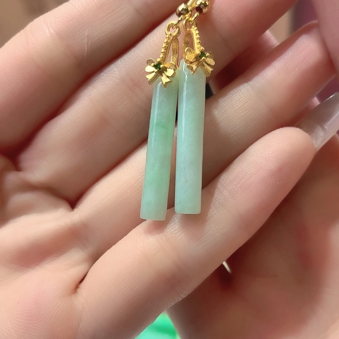 翡翠未镶嵌耳饰翡翠