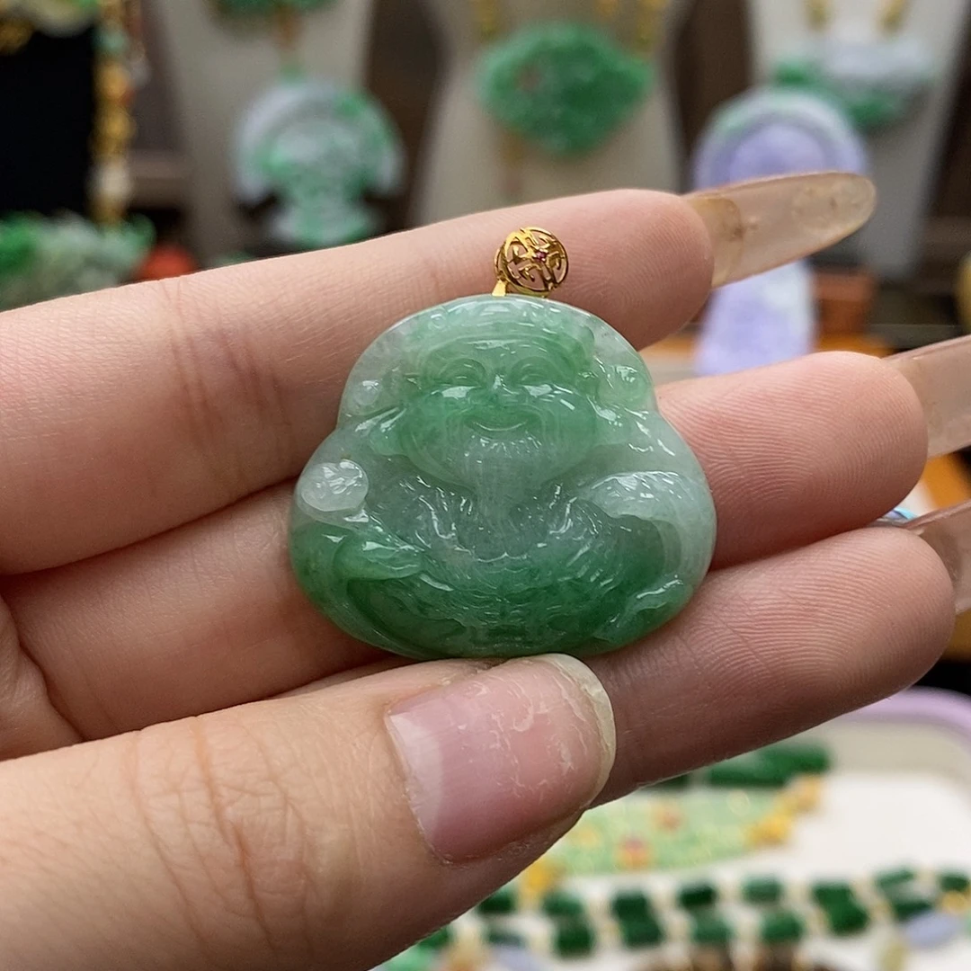 颈饰未镶嵌翡翠吊坠