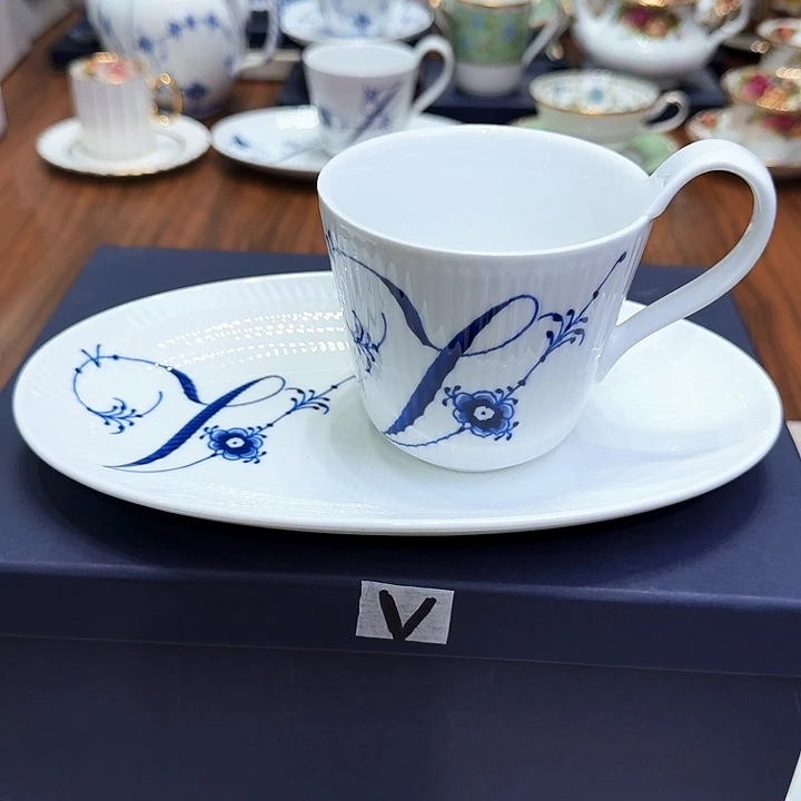 瓷片杯子杯子杯子水杯杯子水杯
