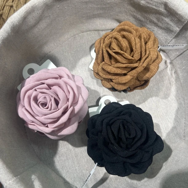 法式复古立体玫瑰花朵抓夹女高级感盘发时尚发饰