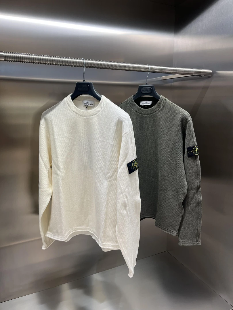 未使用 STONE ISLAND 石头岛FW25羊毛尼龙针织套头毛衣6100044