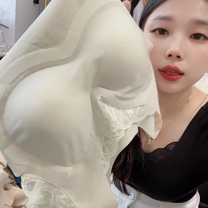 聶***玟羊皮（革）203(llllll
