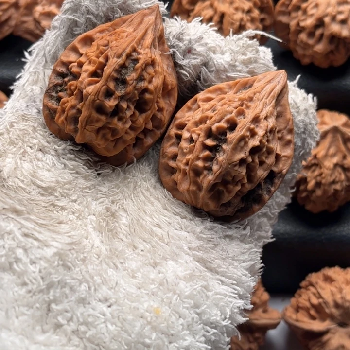 文玩核桃把件秦鸡35微色差