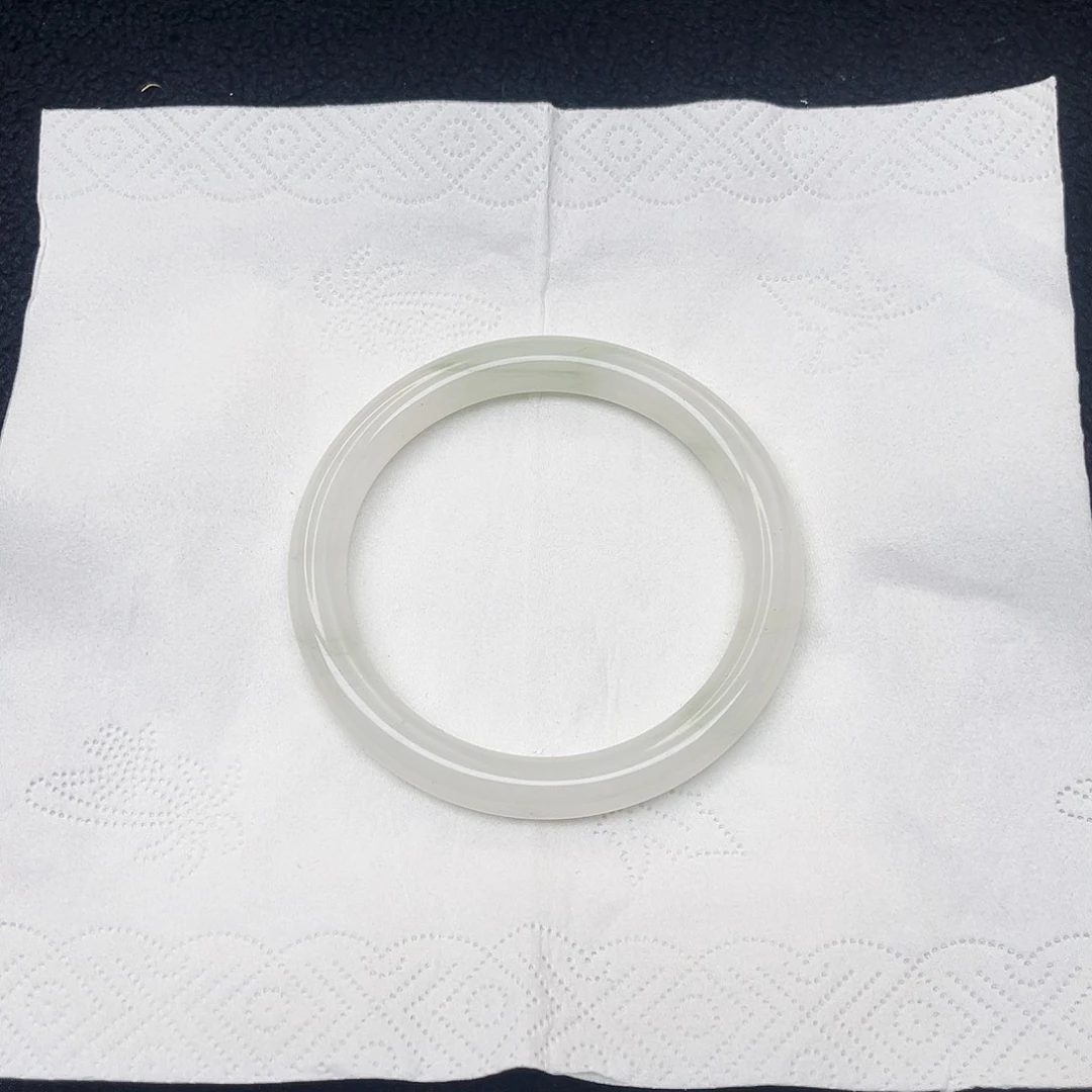 石英质玉未镶嵌手镯995