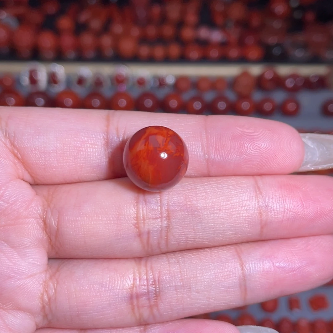 M****未镶嵌圆珠南红玛瑙
