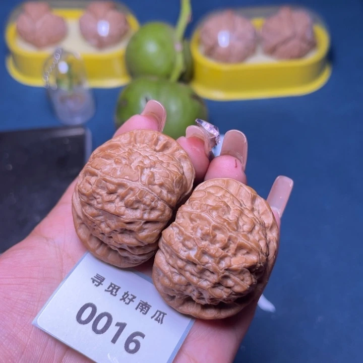 果***半文玩核桃把件44-0016
