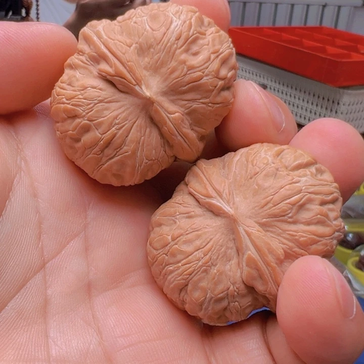 文玩核桃把件传*传全品元宝