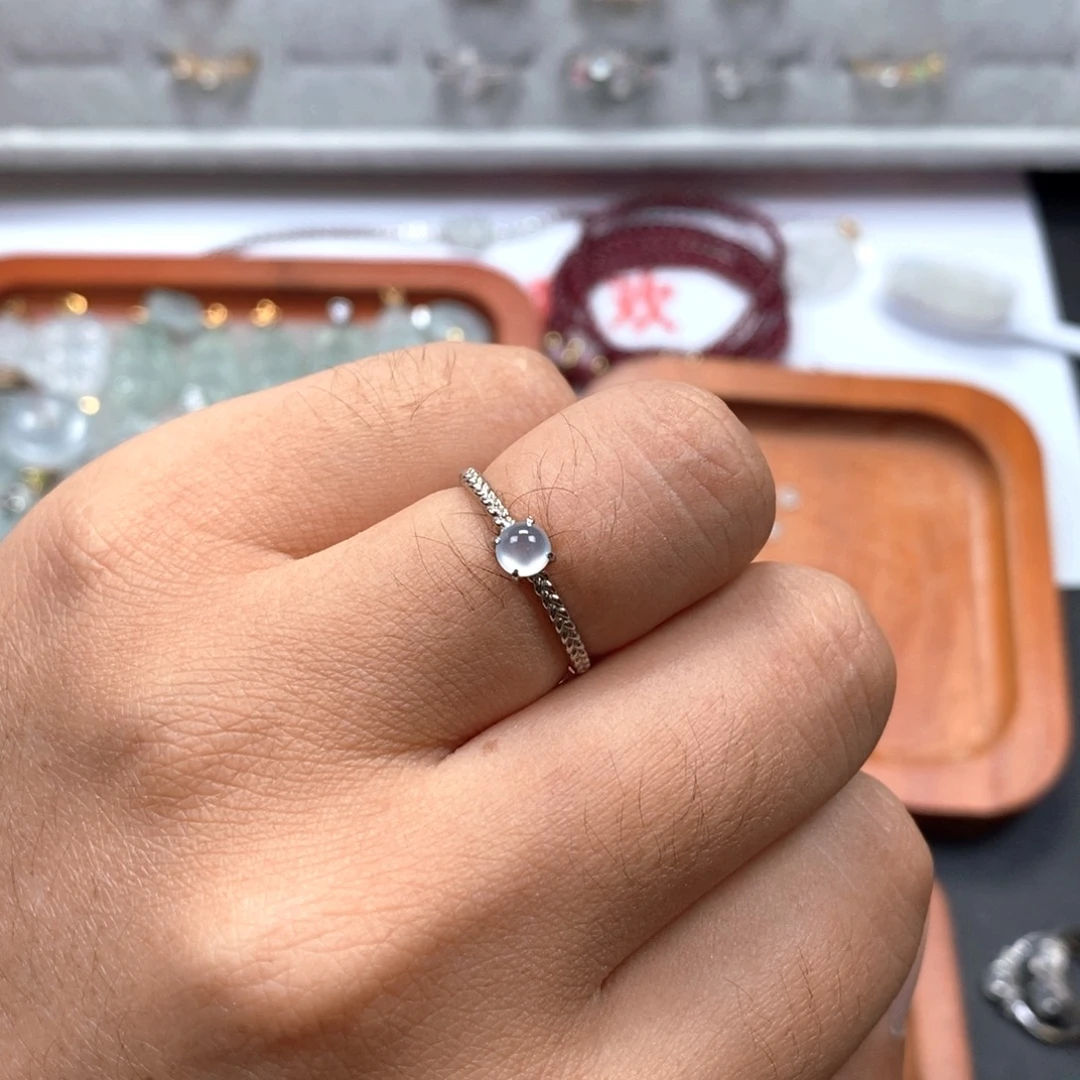 颈饰银S925镶嵌翡翠