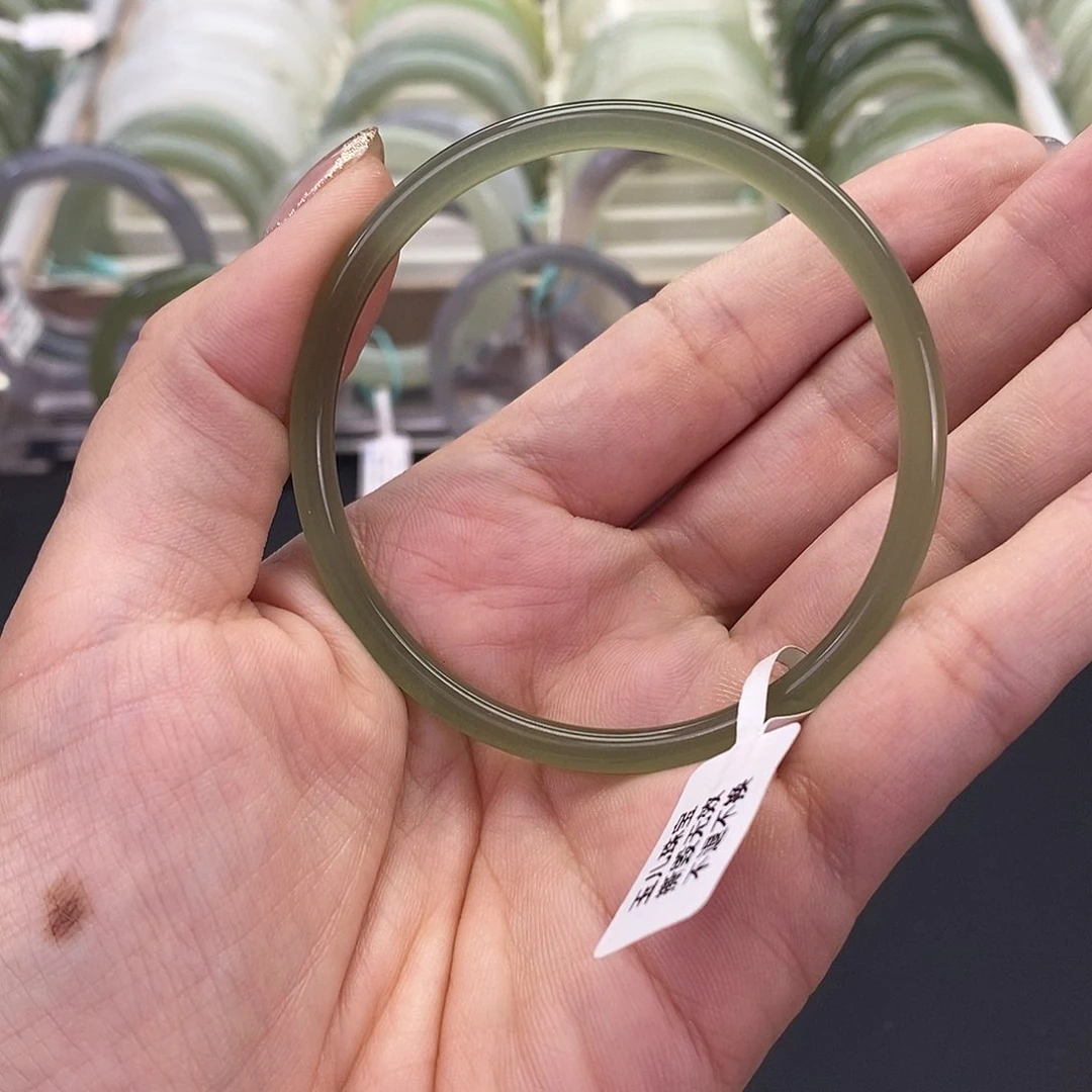 和田玉未镶嵌珠宝奇石57