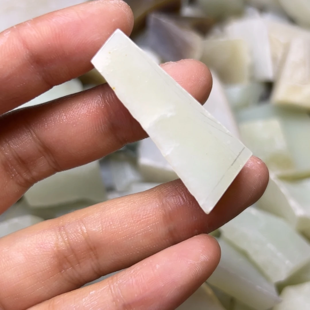 和田玉未镶嵌吊坠(不含链)