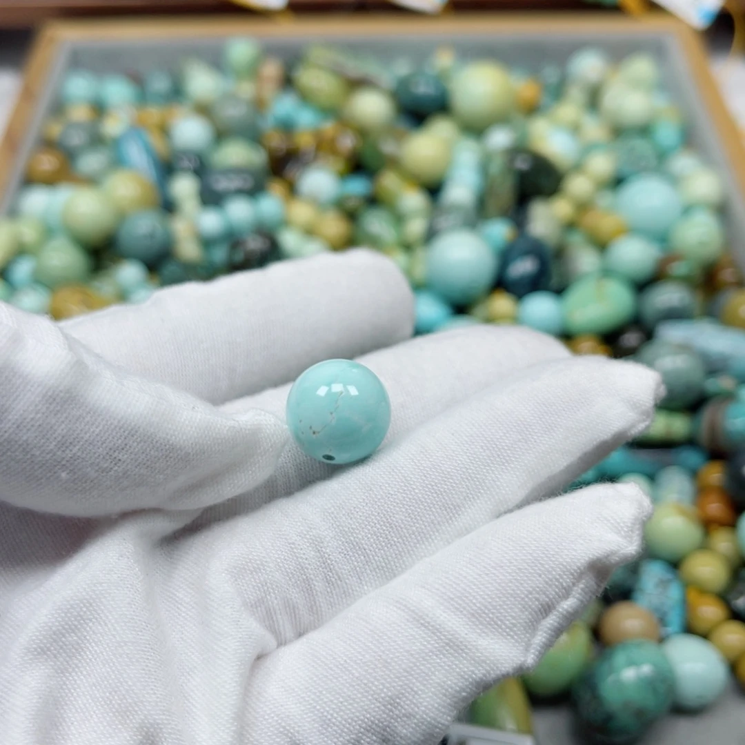 绿松石未镶嵌挂件