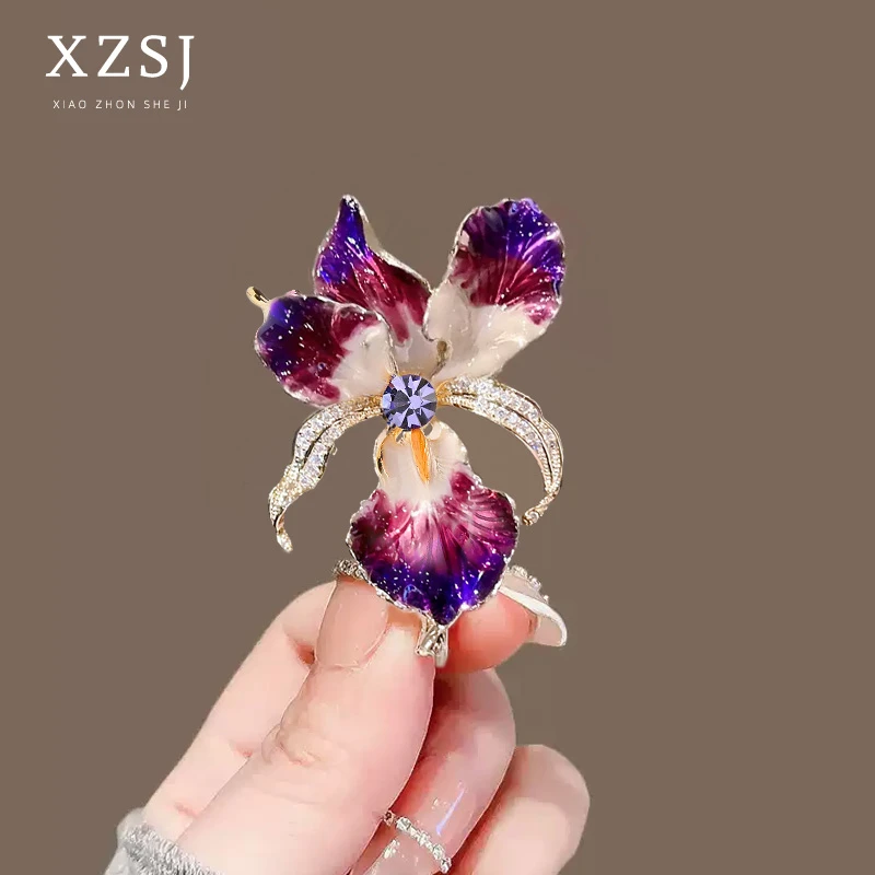 铜珐琅胸针 紫色鸢尾花别针高档轻奢西服胸花百搭设计感衣服配饰