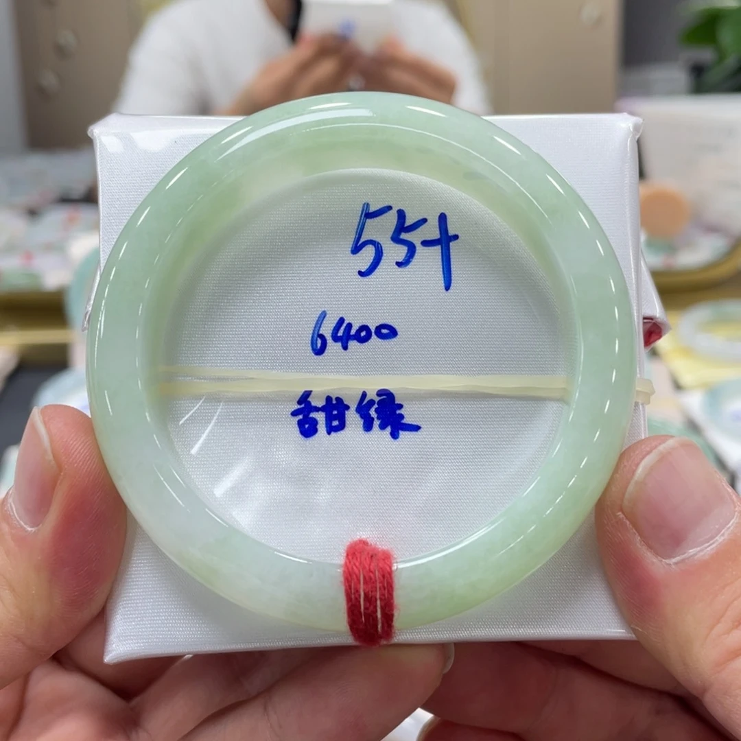 未镶嵌手镯翡翠翡翠