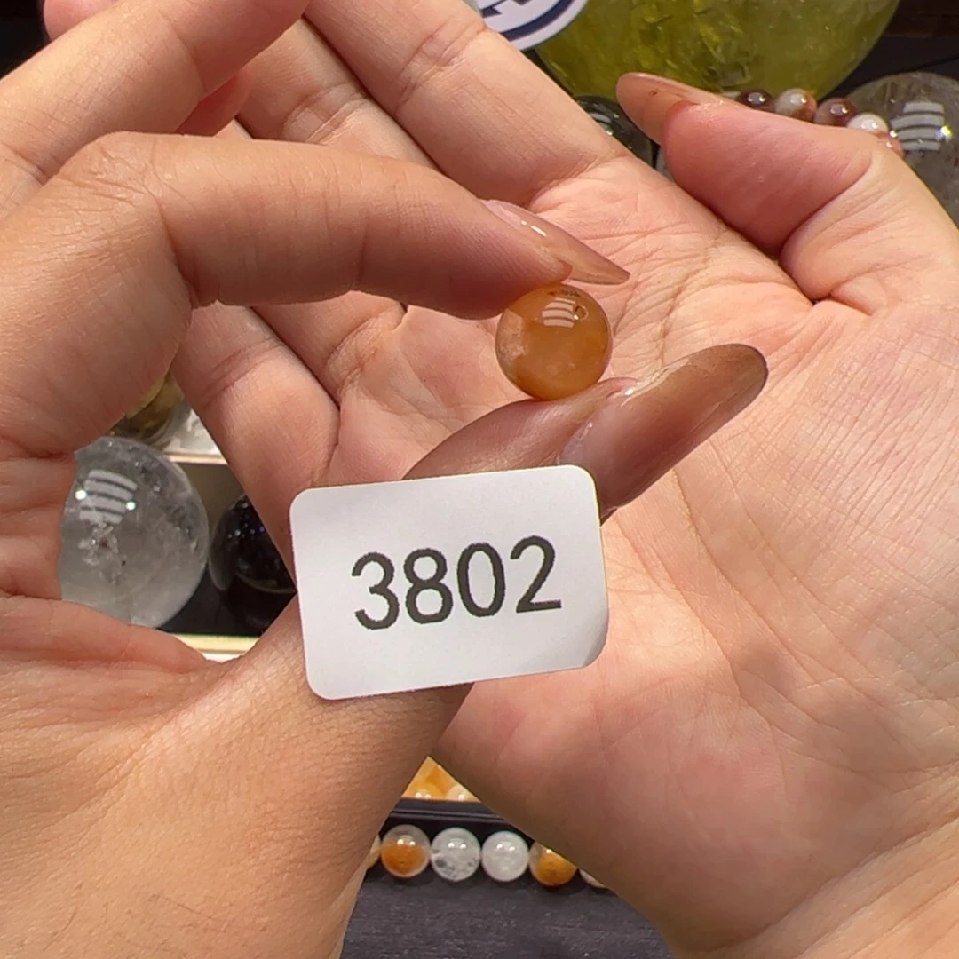 未镶嵌水晶大型摆件（非配饰）