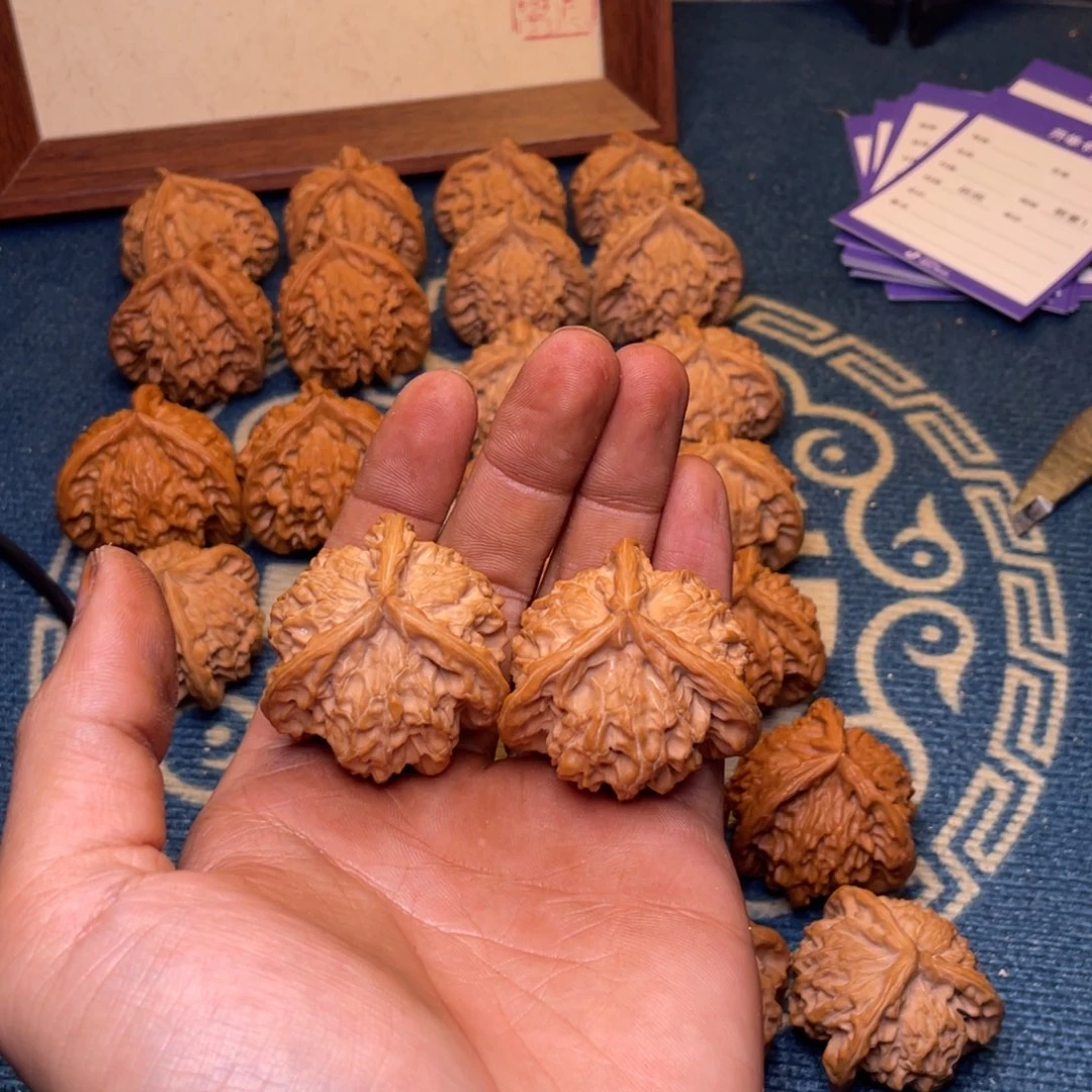 把件文玩核桃狼****2盘山43