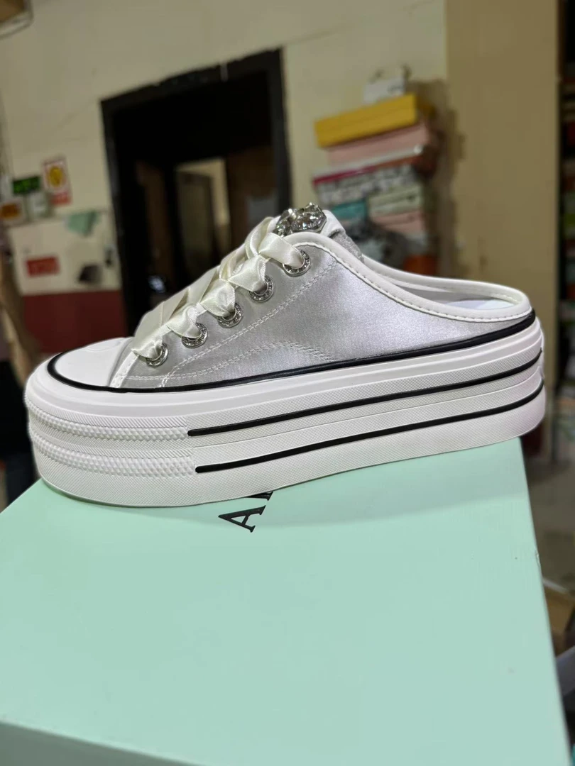 5373  厚底时尚百搭半拖休闲鞋