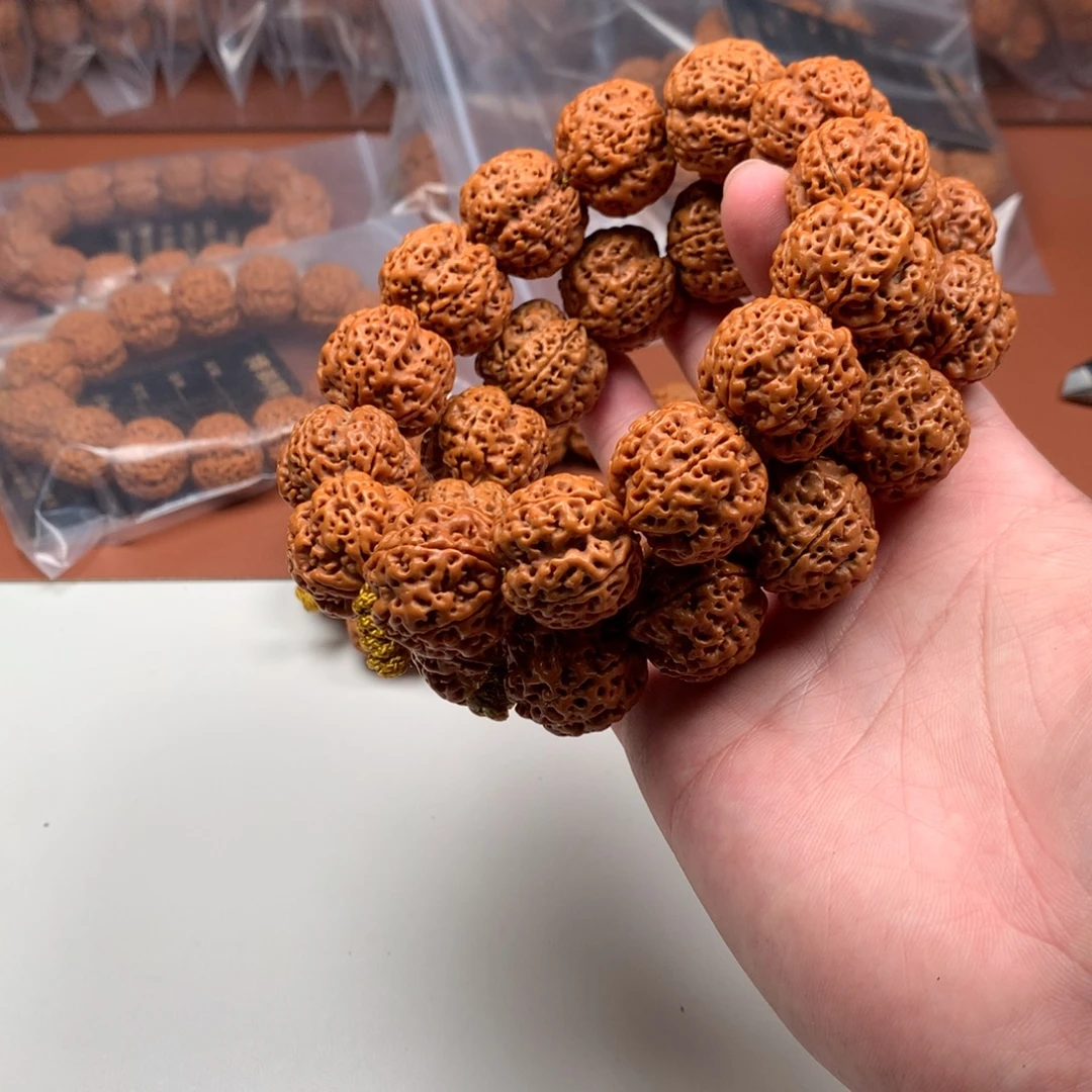 手串金刚菩提24+梅花蜂王