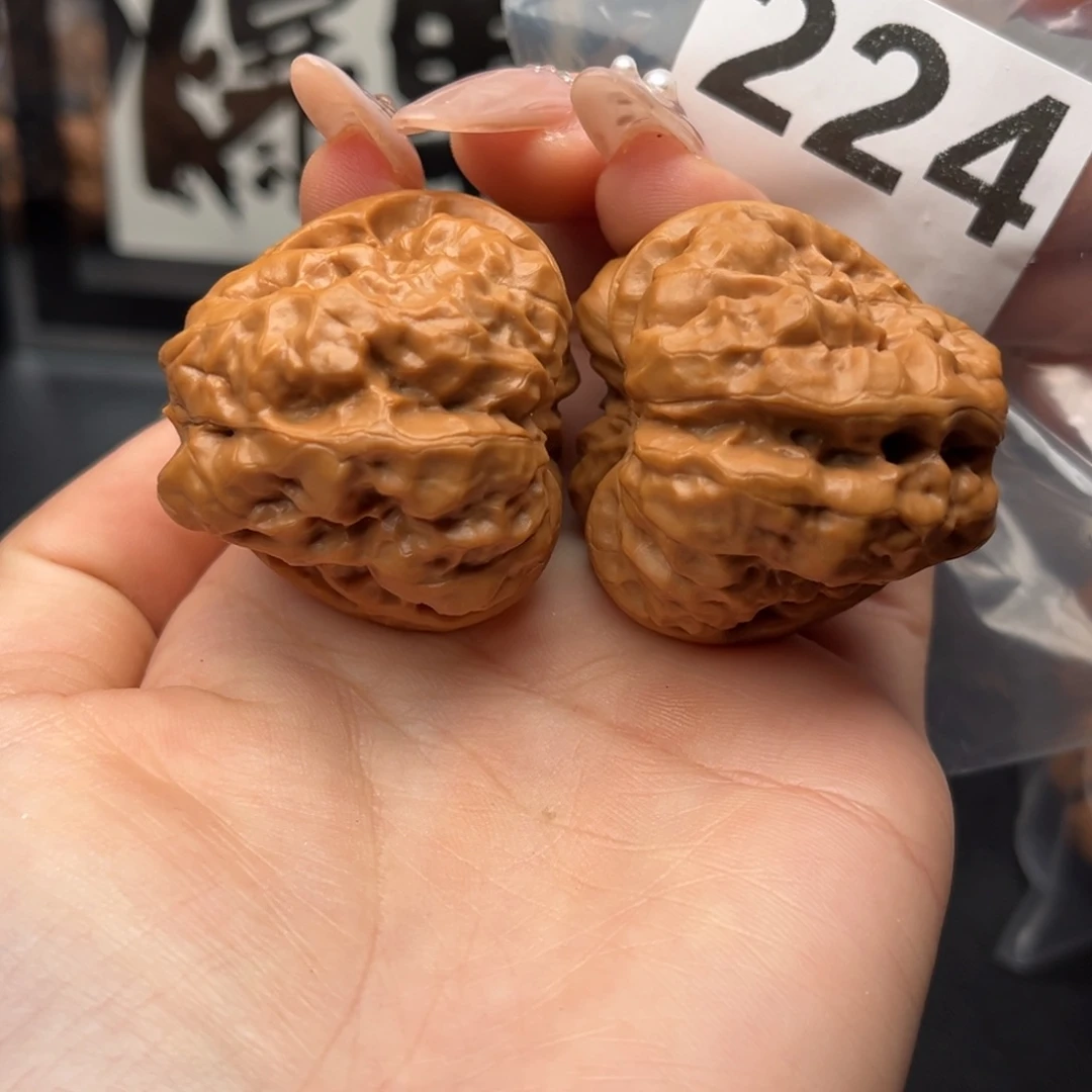 吊坠文玩核桃三角40