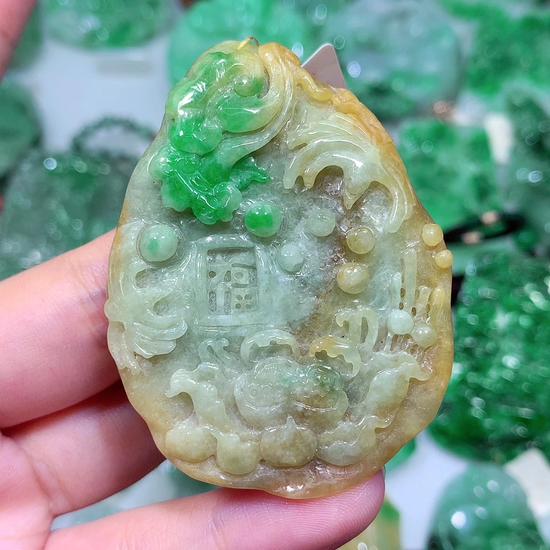 吊坠(不含链)未镶嵌翡翠