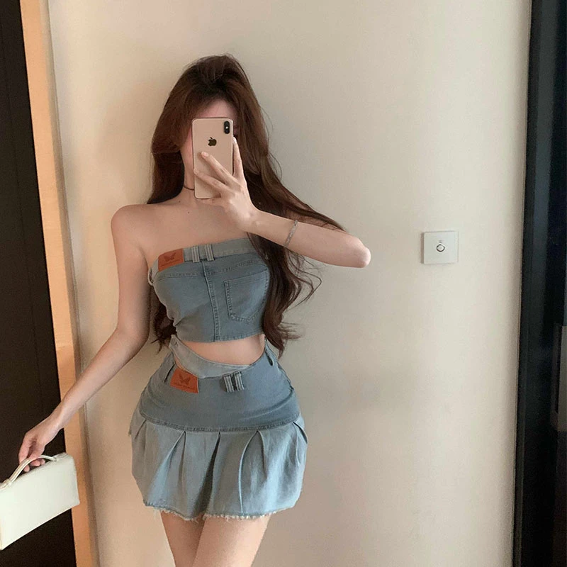 夏季新款时尚纯欲设计感露肩抹胸短款上衣+半身裙辣妹牛仔套装女