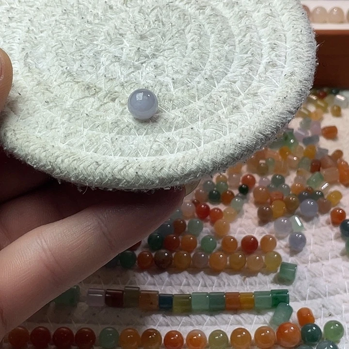 翡翠散珠未镶嵌定制翡翠卡8.9