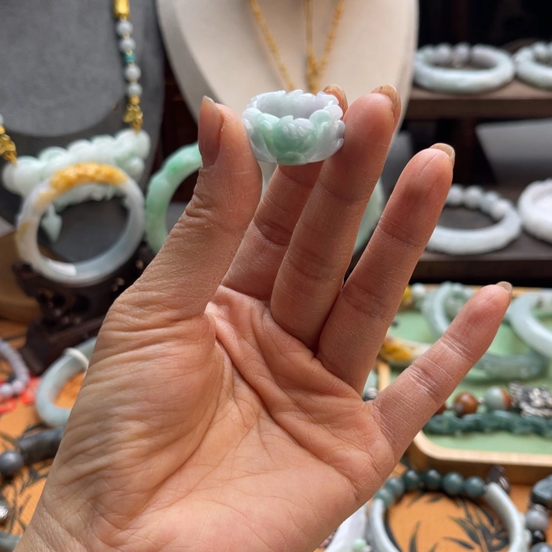 翡翠未镶嵌手链戒指