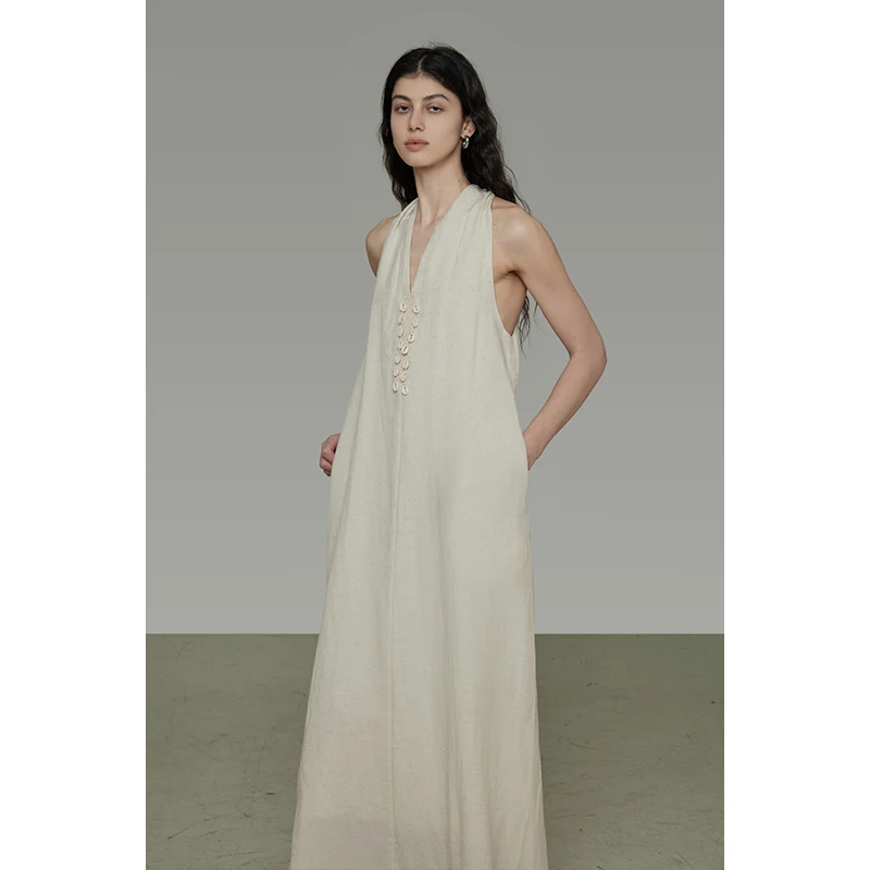 UNSPOKEN【领口海螺点缀 挺阔利落有型】挂脖V领连衣裙UX25L020