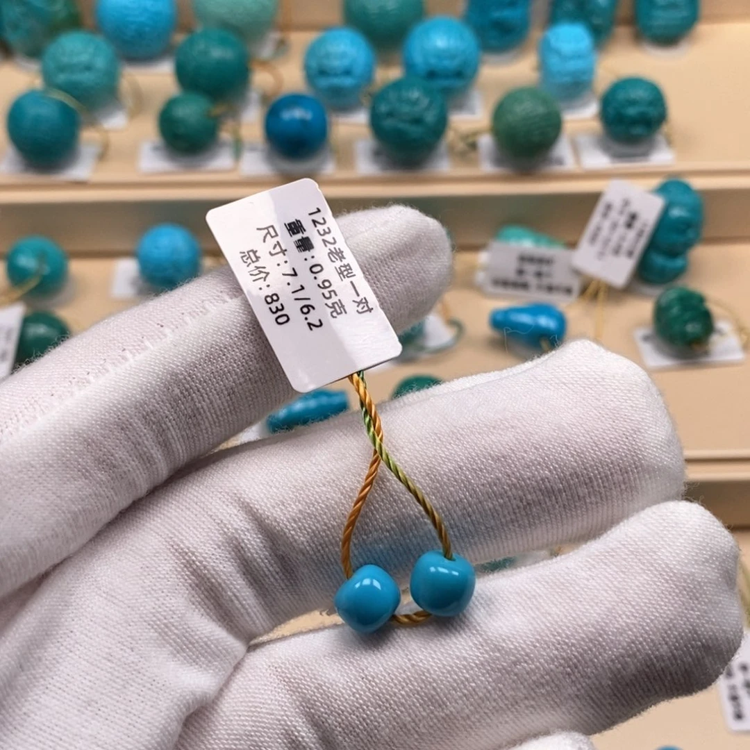 绿松石未镶嵌精品原矿高瓷绿松石