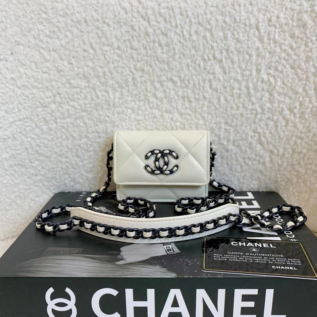99新 Chanel/香奈儿 壹臻/熊猫色牛19bagwocmini包54002355