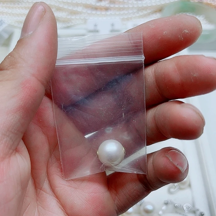 未镶嵌淡水珍珠耳饰